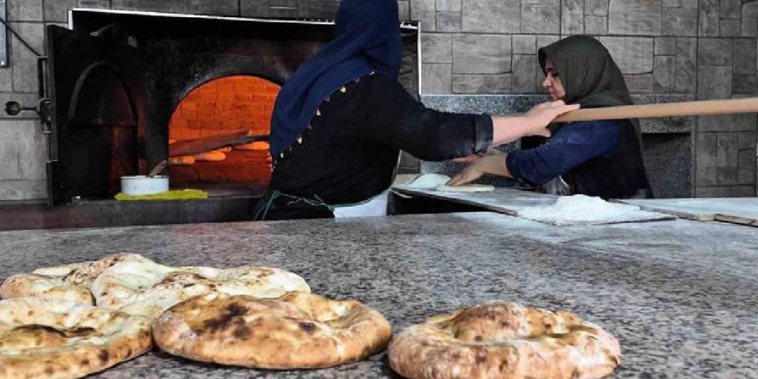 Köyünün doğal ekmeğini İstanbul’a taşıdı: 1 saat mayalandırıp, 6 dakikada pişiriyor 2